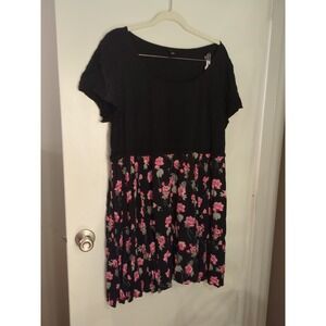 Torrid WM Plus 2 (2x US 16/18) Black Floral Dress